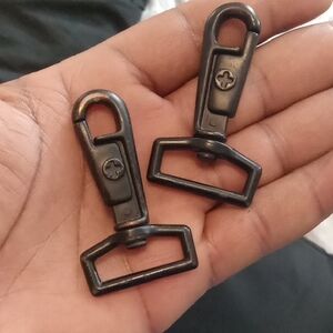 Black Metal Swiss Clasp Pieces